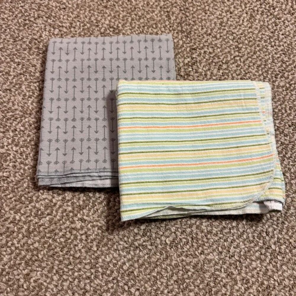 Bundle of 2 Koala Baby Receiving Baby Blankets Gray Arrow Multicolor Stripe